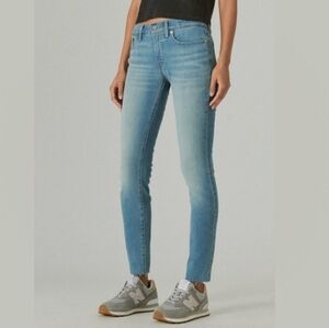 Lucky Brand Ava Skinny Jeans Raw Hem Light Wash Sz 2
